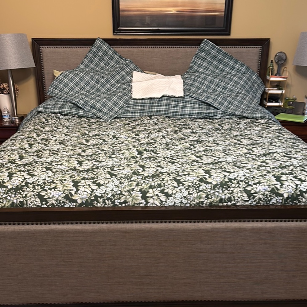 Green Floral Bedding Set (7 pieces)